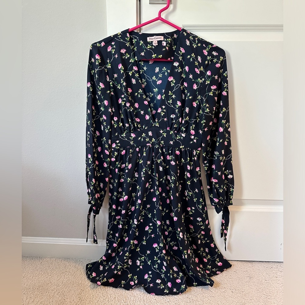 Last Chance! Juicy Couture Navy and Pink Flower Long Sleeve V Neck Dress Size 0